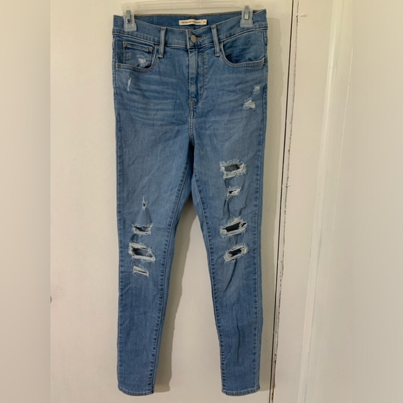 Light Blue Ripped 720 High Rise Super Skinny Levi’s Jeans - Picture 1 of 9